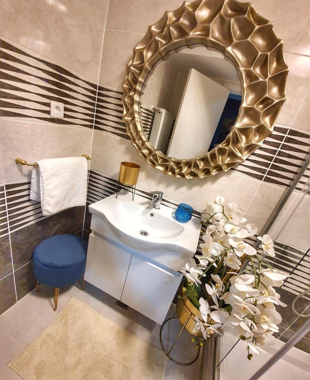 Portobella Airport Aparthotel - Self Check In Otopeni Extérieur photo
